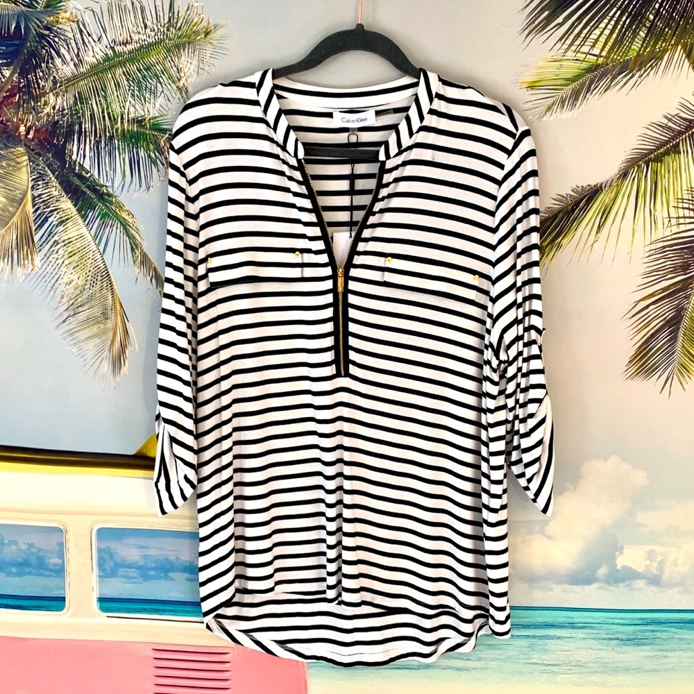 ❣️🌻NWT! Calvin Klein High Lo Striped Zippe…